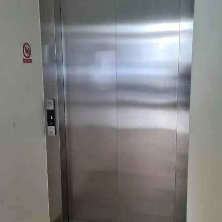Appartement Stefani - Balcony & Free Private Garage Parking *