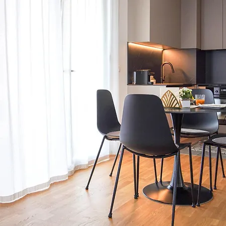 Appartement Stefani - Balcony & Free Private Garage Parking