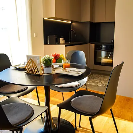 Stefani - Balcony & Free Private Garage Parking זאדאר