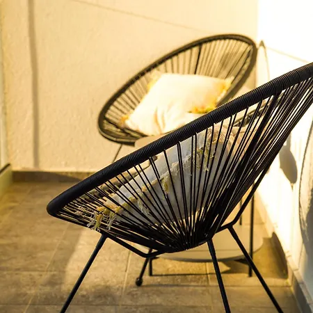 Stefani - Balcony & Free Private Garage Parking דירה זאדאר