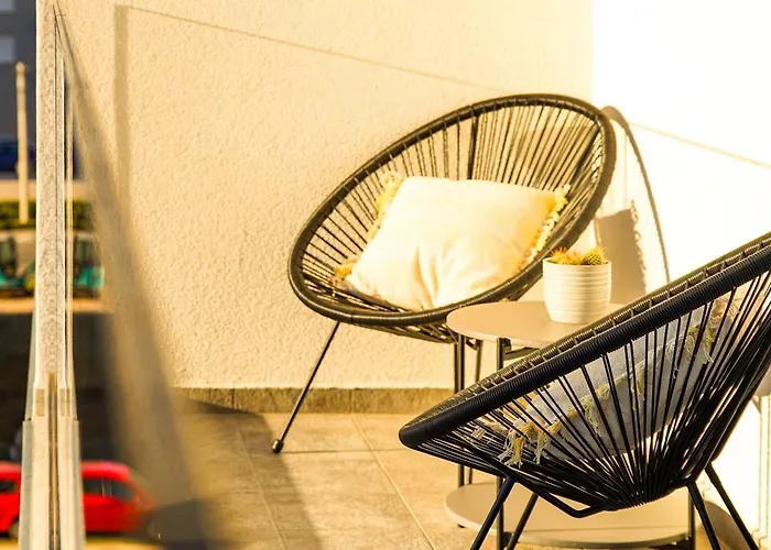 Stefani - Balcony & Free Private Garage Parking Apartman Zára