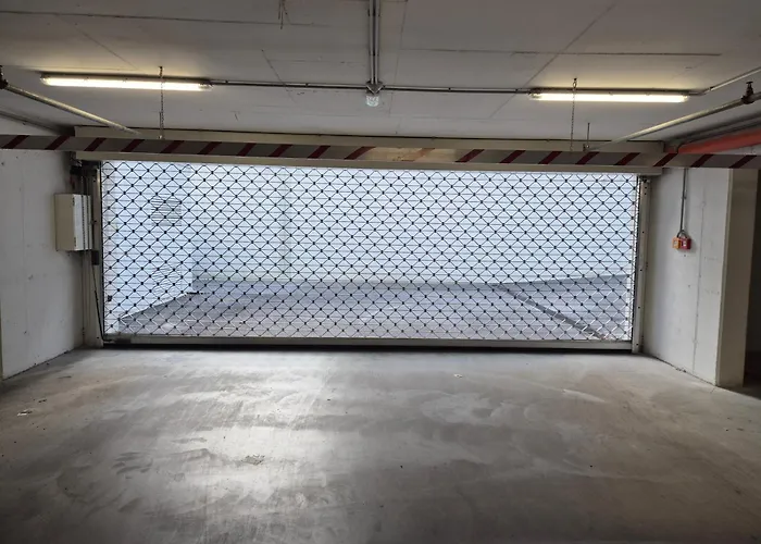 Stefani - Balcony & Free Private Garage Parking Zadar