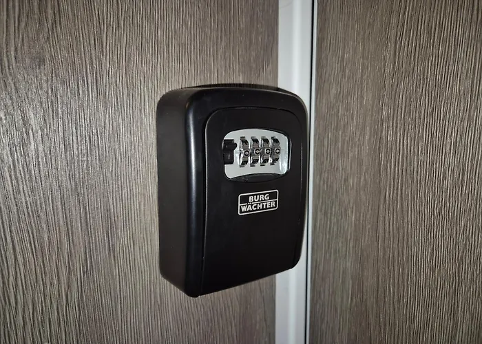 Stefani - Balcony & Free Private Garage Parking Apartman *